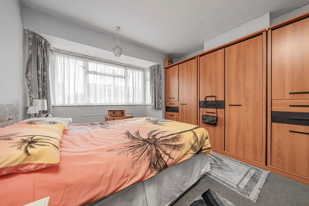 Morello Avenue, Hillingdon, UB8, photo 9