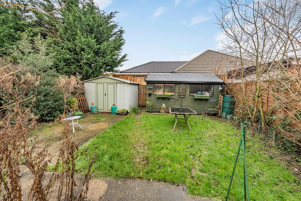 Morello Avenue, Hillingdon, UB8, photo 26