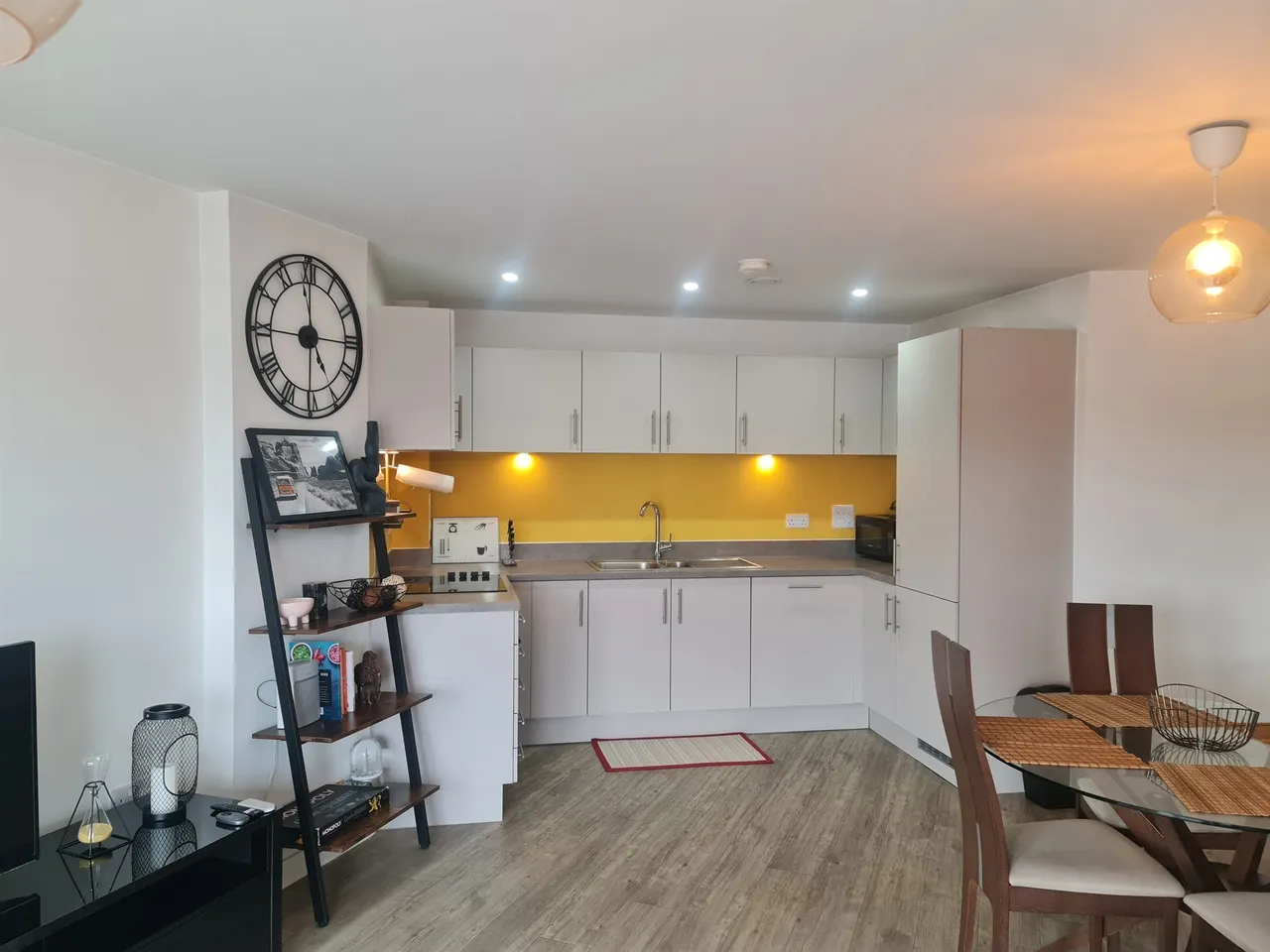 Ifield Road, Crawley, RH11, photo 2
