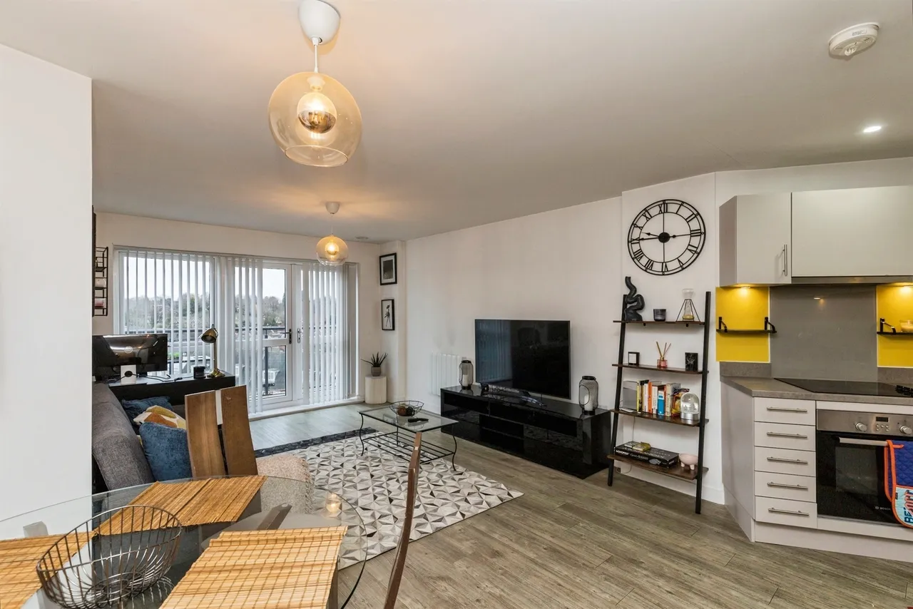 Ifield Road, Crawley, RH11, photo 3