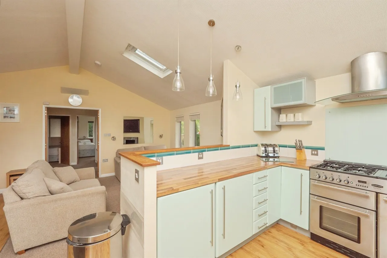 Warmwell Road, Warmwell, Dorchester, photo 4