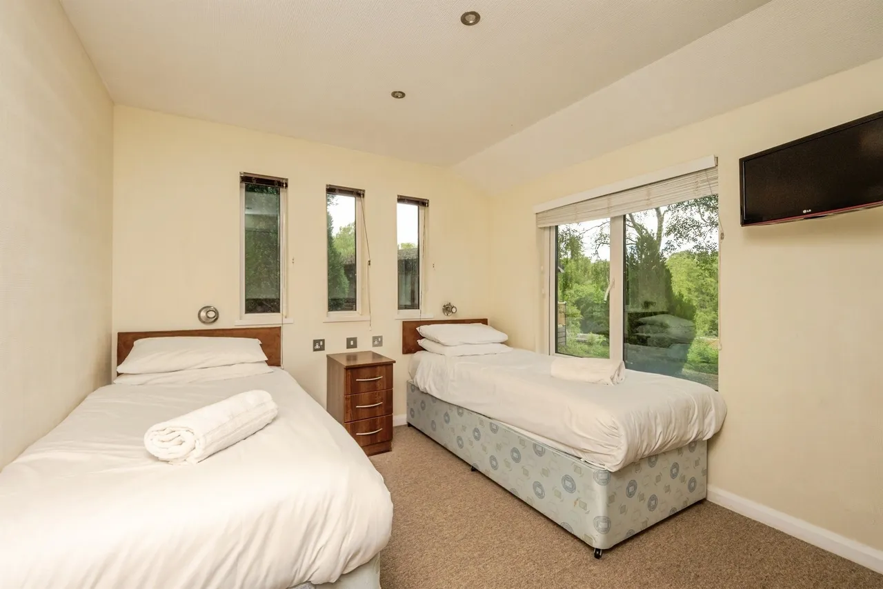 Warmwell Road, Warmwell, Dorchester, photo 11
