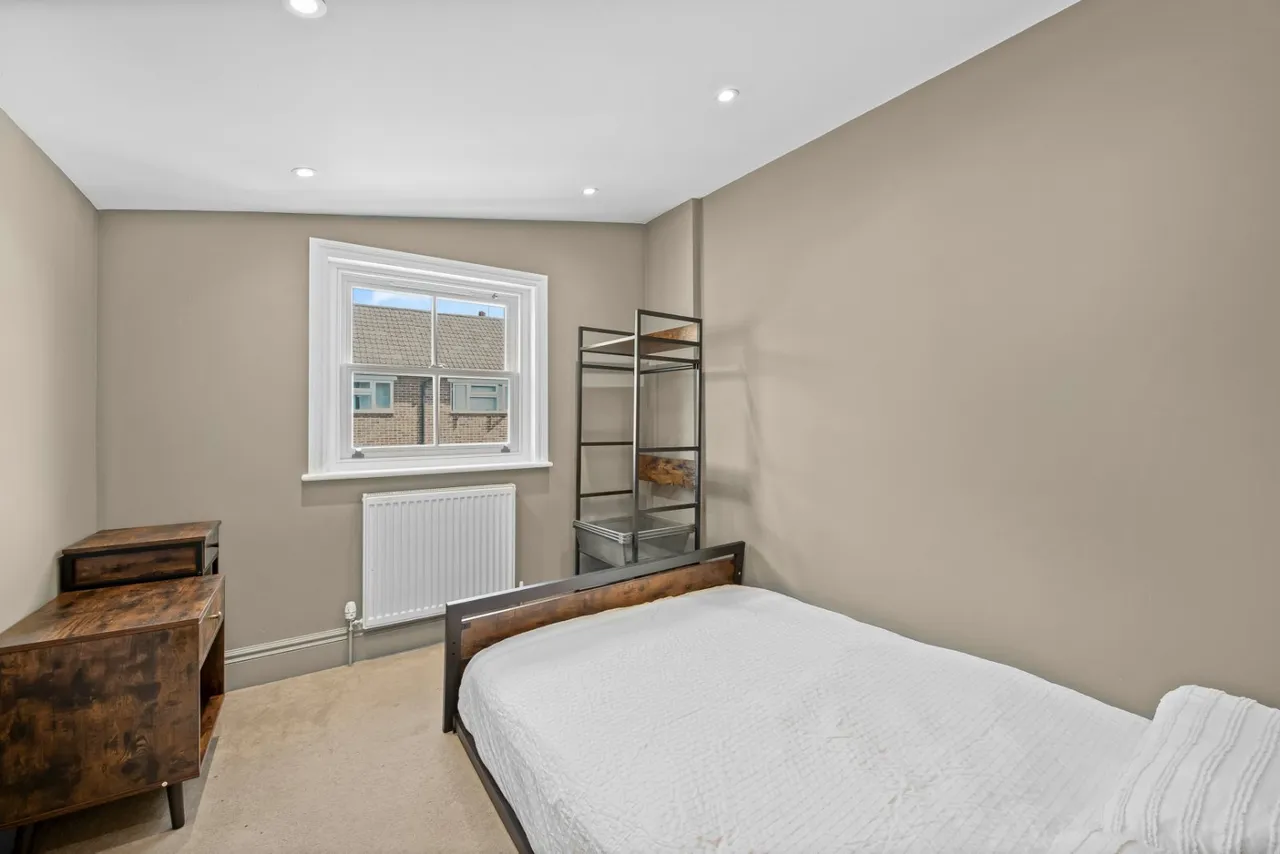 Victoria Road, Mortlake, SW14, photo 10