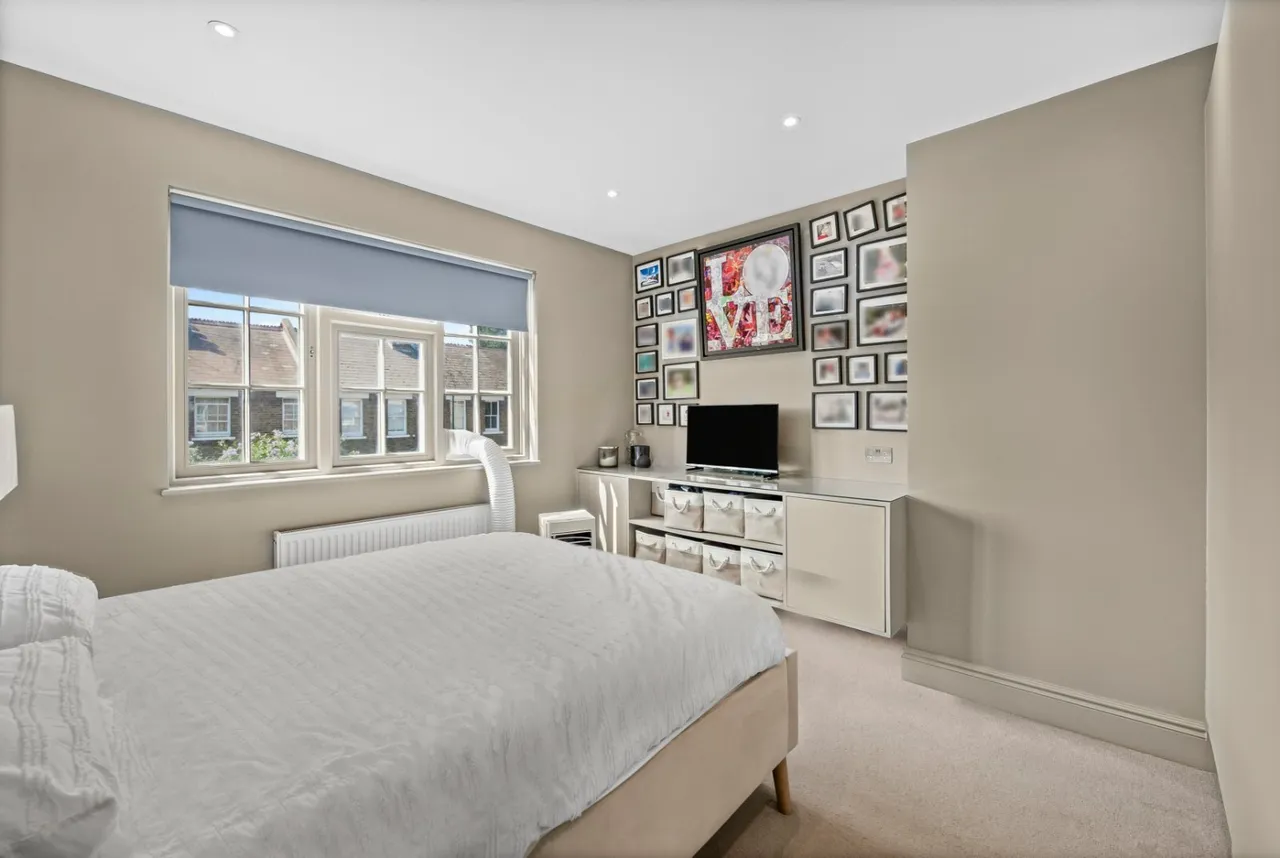 Victoria Road, Mortlake, SW14, photo 9