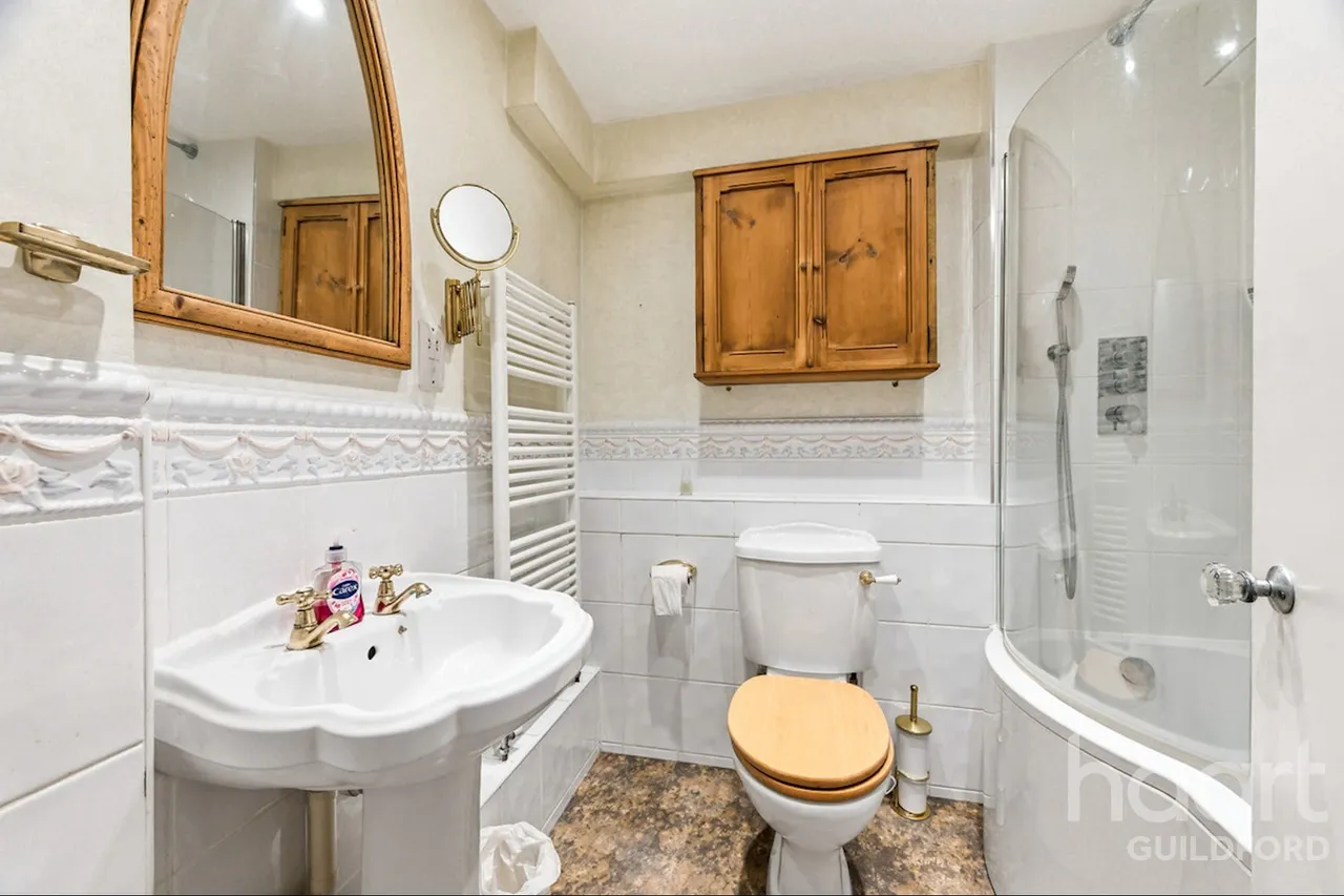 Westwood Lane, Guildford, GU3, photo 14