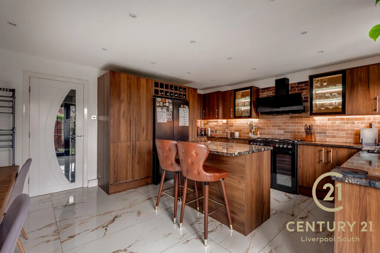 Torrington Drive, L26, photo 3