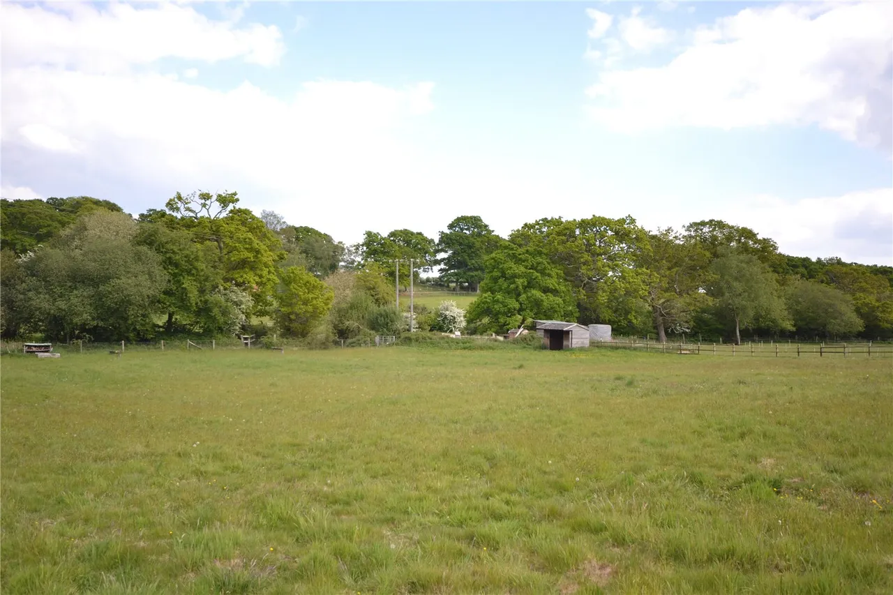 Shirley Holms, Lymington, Hampshire, SO41 8NL, photo 6