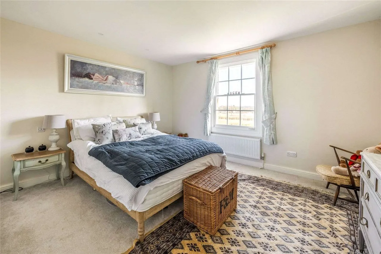 Great Chart, Ashford, Kent, TN26 1JX, photo 11