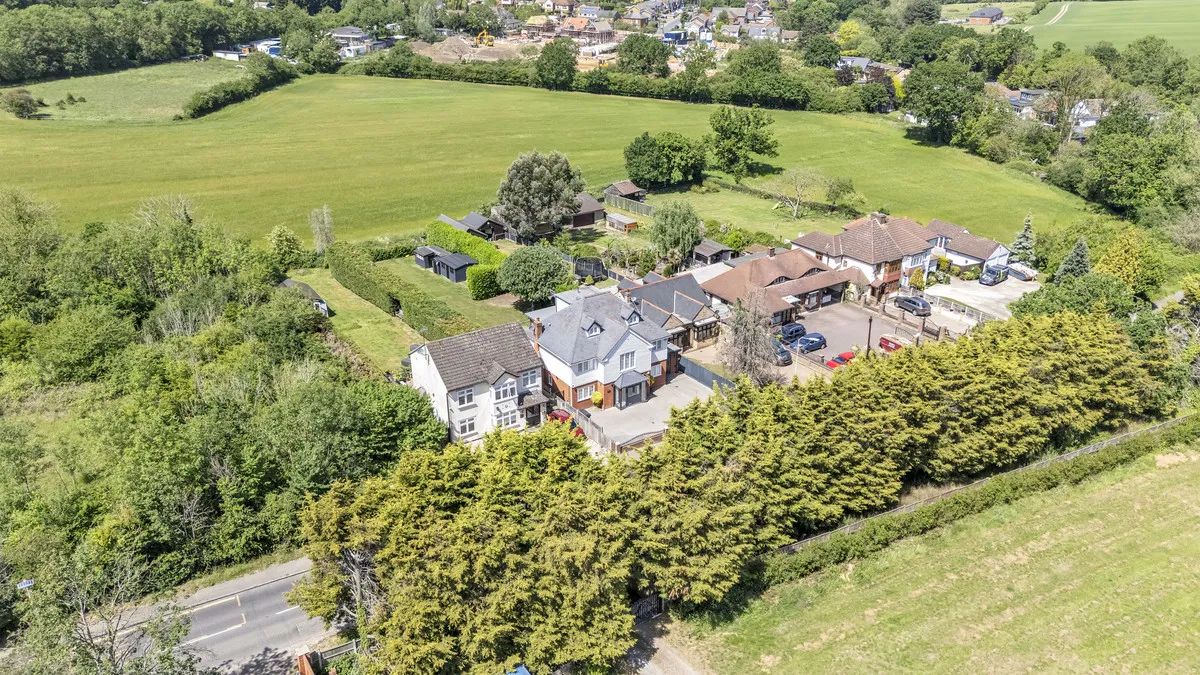 North Road, Romford, RM4, photo 37