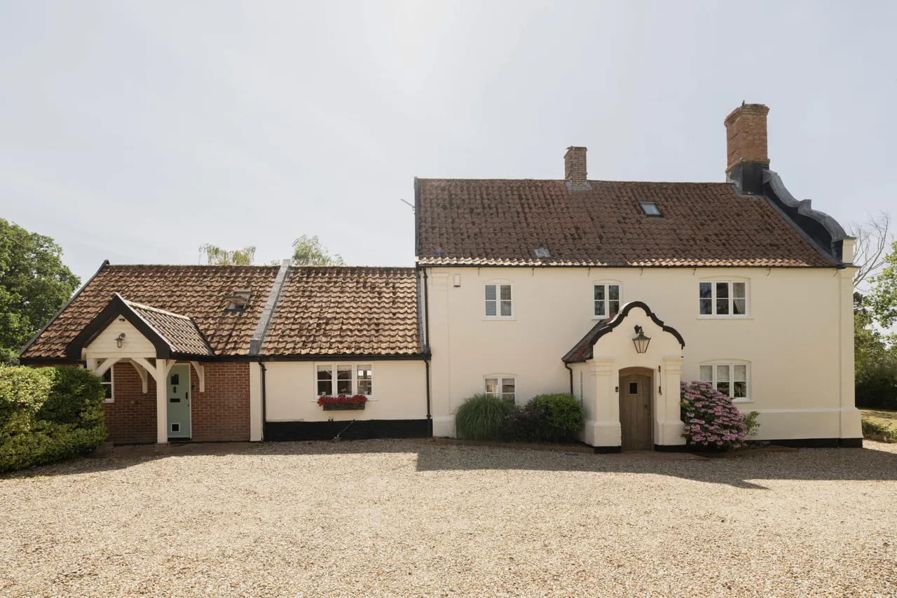 6 bed property for sale, Silver Street, Besthorpe, NR17