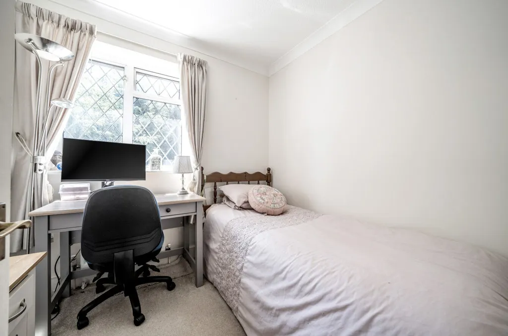 Maple Leaf Drive, Sidcup, DA15 8WG, photo 11