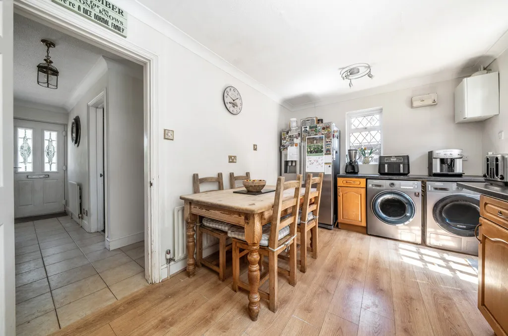 Maple Leaf Drive, Sidcup, DA15 8WG, photo 6