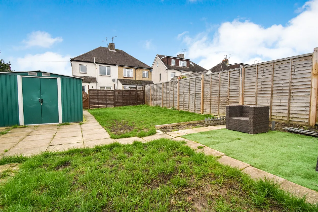 Jubilee Road, Aldershot, Hampshire, GU11 3QF, photo 5