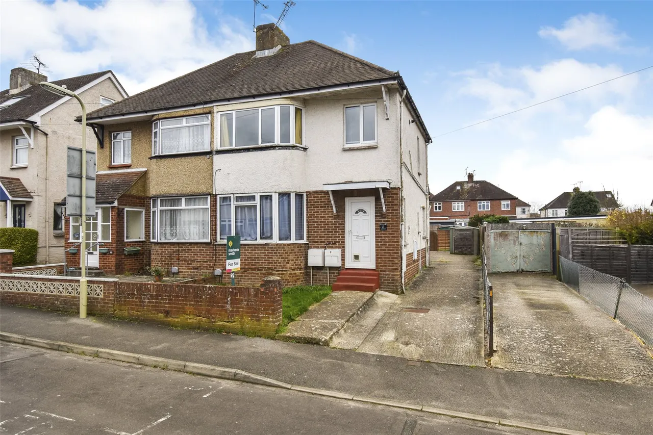 1 bed flat for sale — Jubilee Road, Aldershot, Hampshire, GU11 3QF