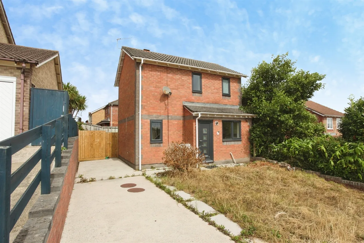 2 bed house for sale — Trem Y Garth, Llanharry, Pontyclun