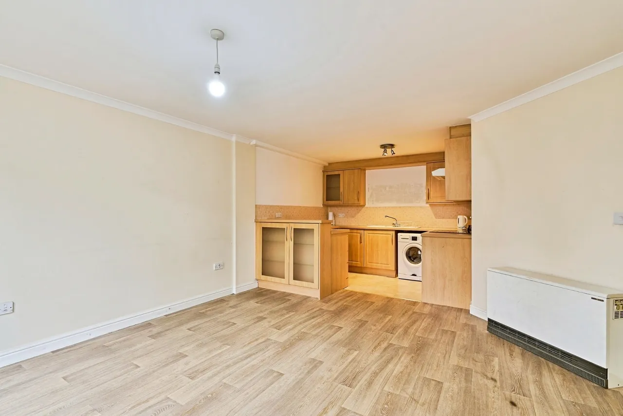 Waterfront Way, Walsall, WS2, photo 7