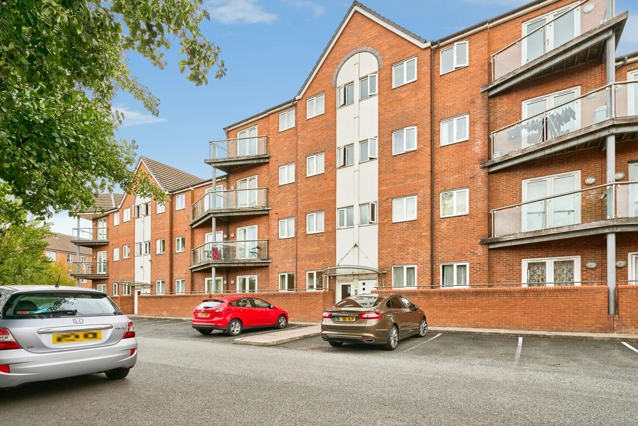 Waterfront Way, Walsall, WS2, photo 18