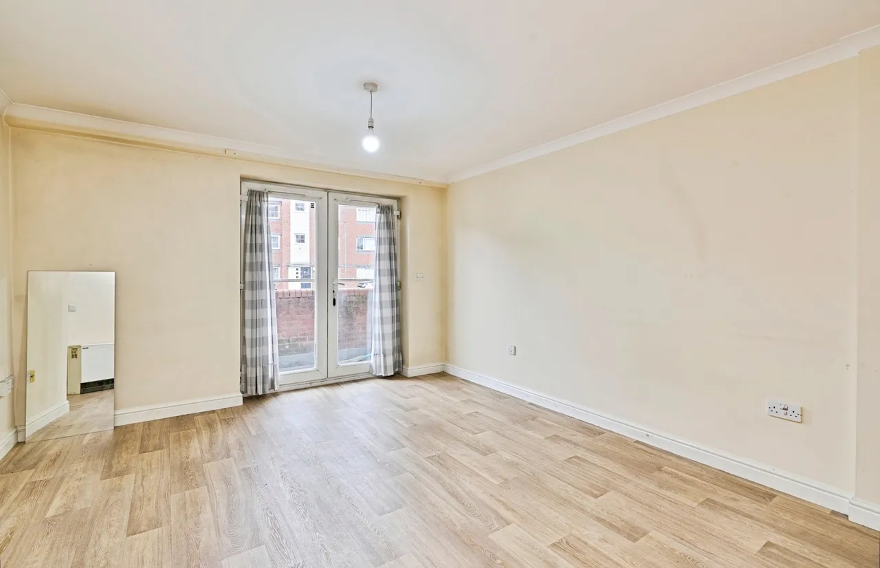 Waterfront Way, Walsall, WS2, photo 8