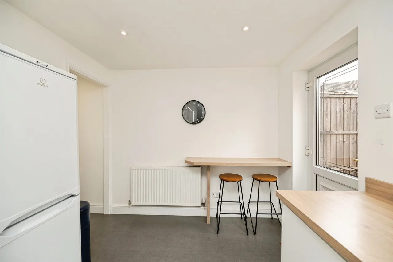 Berrington Drive, Bilston, photo 10