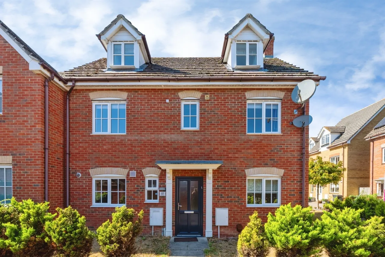 5 bed house for sale — Tottington Close, Thetford