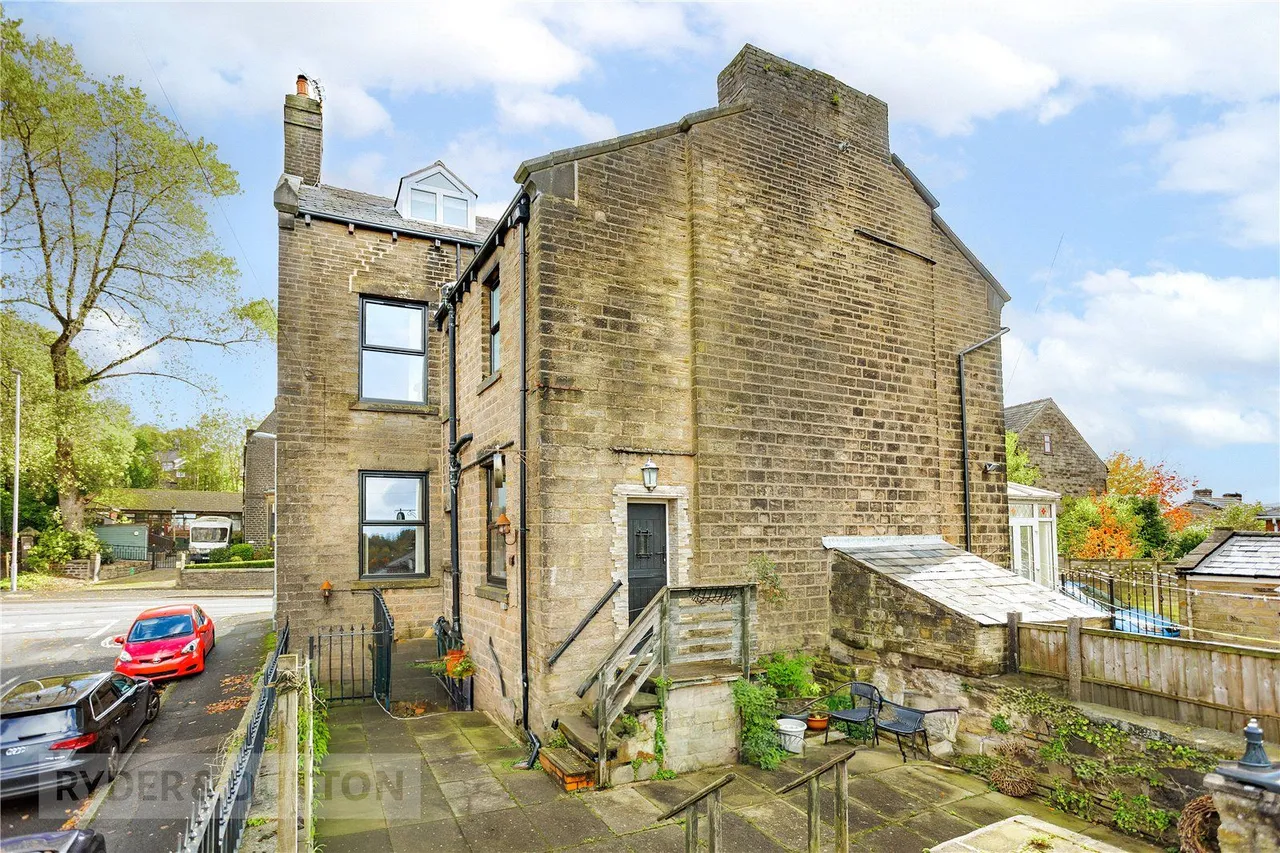 Stamford Road, Lees, OL4, photo 29