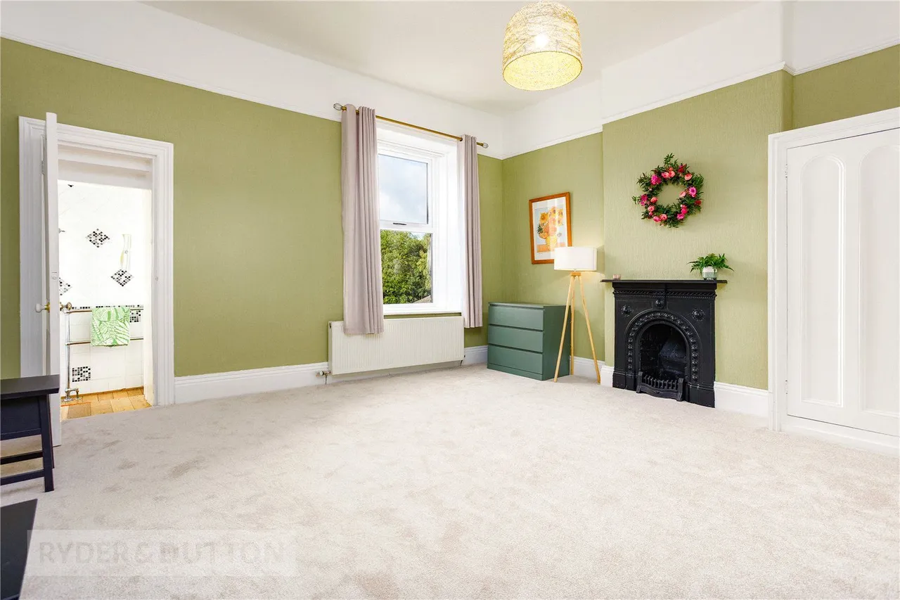 Stamford Road, Lees, OL4, photo 15