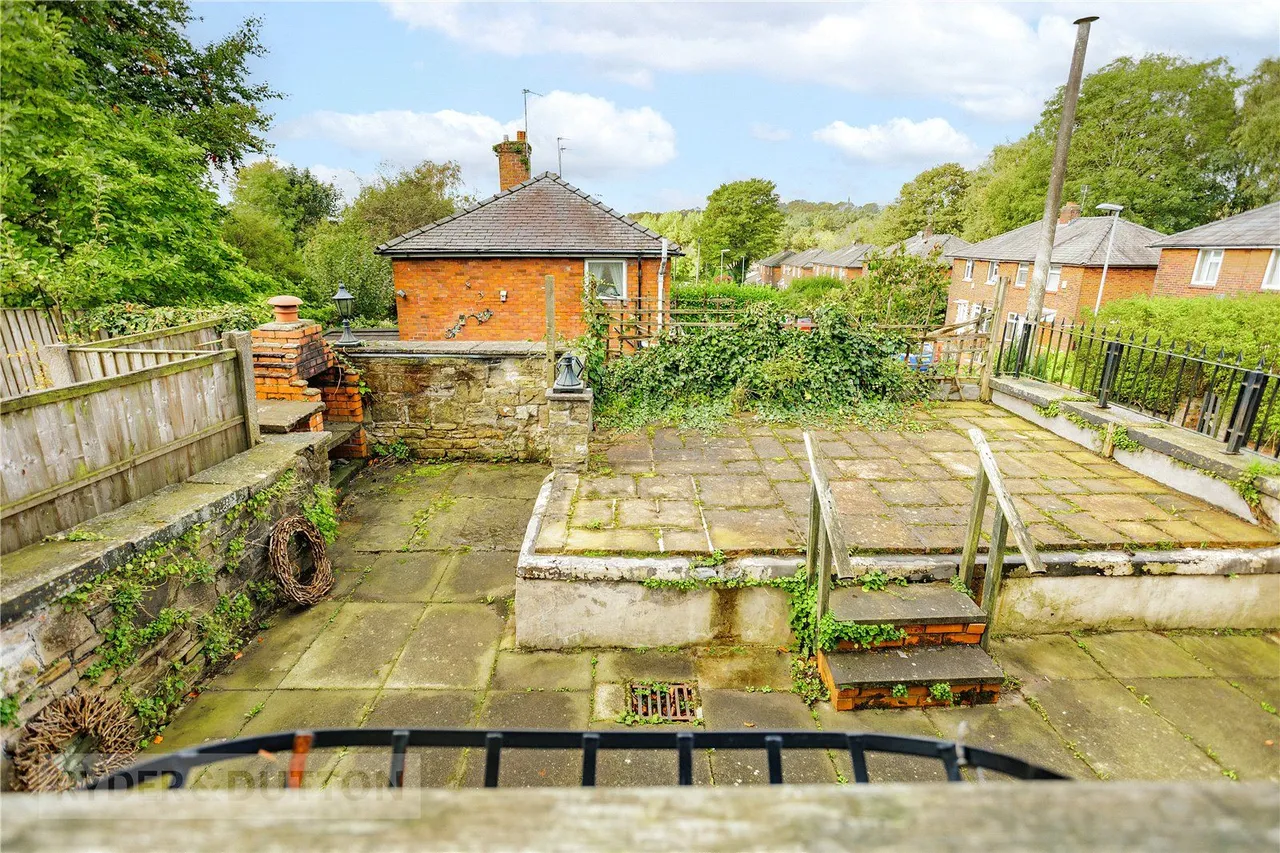 Stamford Road, Lees, OL4, photo 26