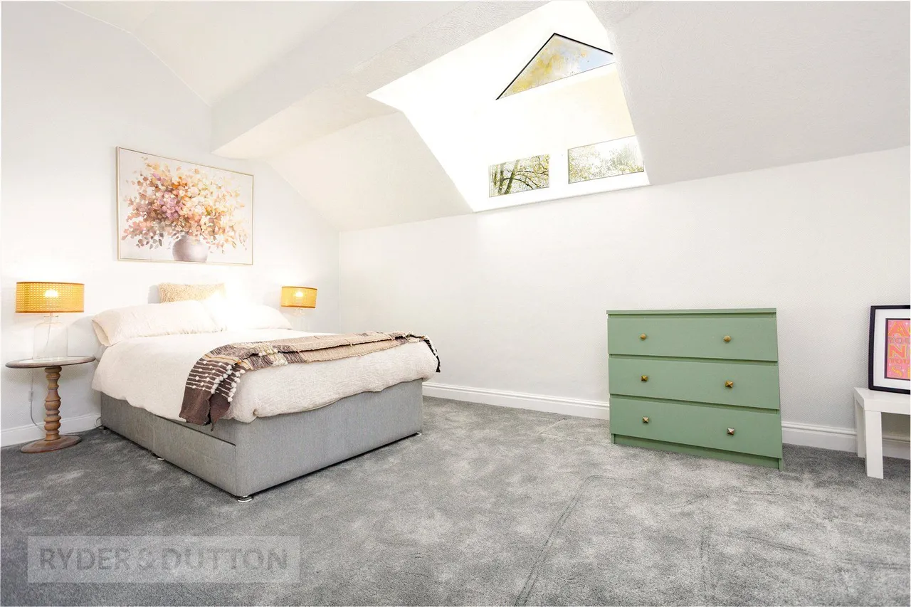 Stamford Road, Lees, OL4, photo 19