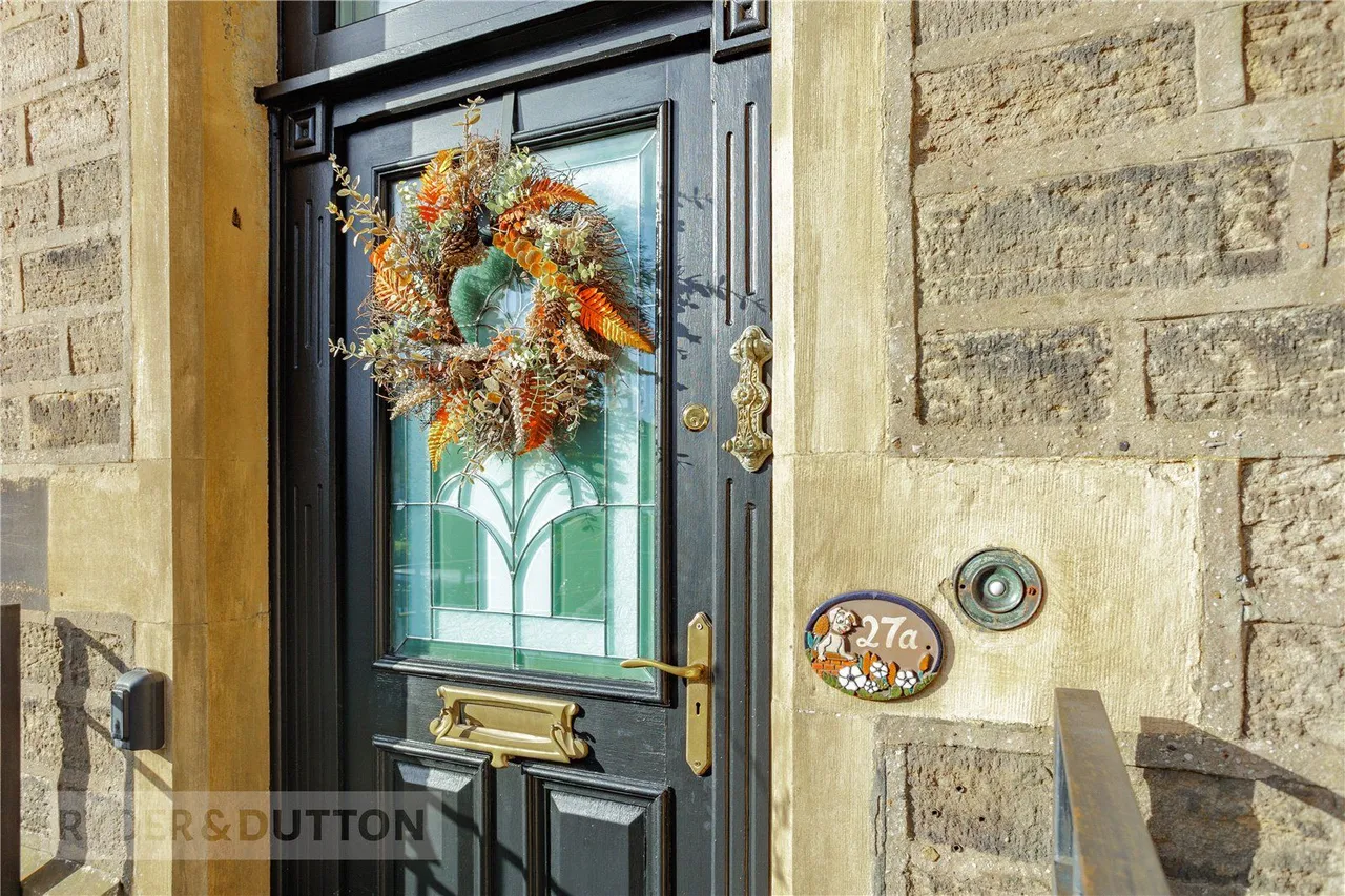 Stamford Road, Lees, OL4, photo 2