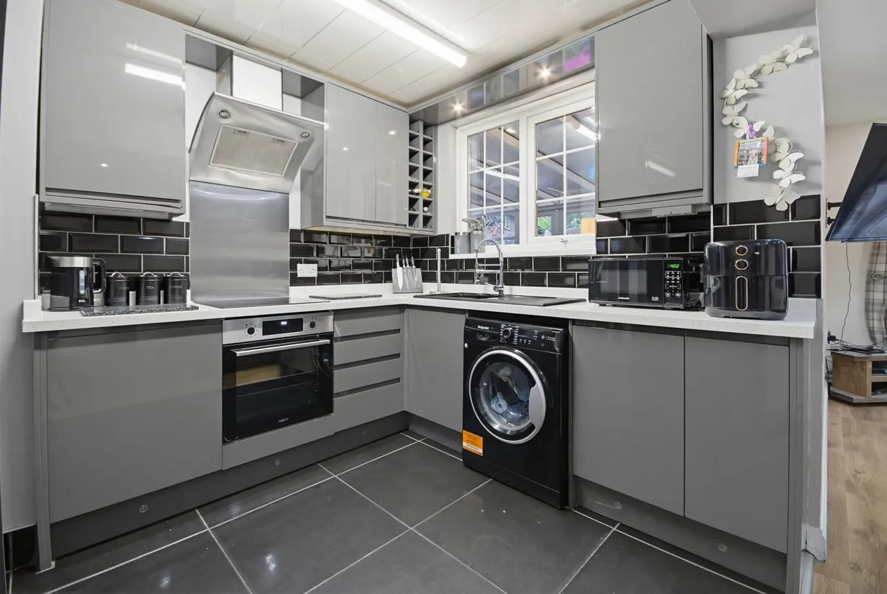 Studmoor Road, Rotherham, S61, photo 2