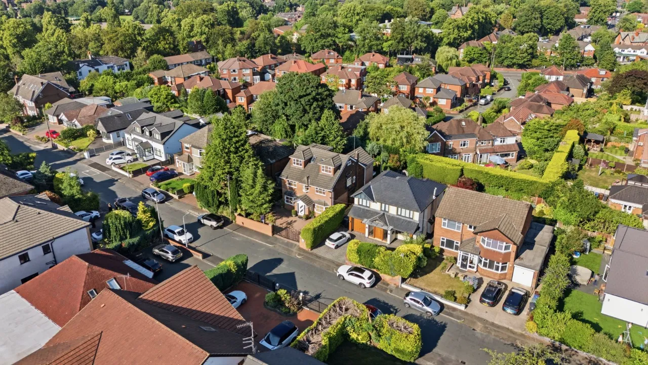 Barnhill Road, Prestwich, M25, photo 23