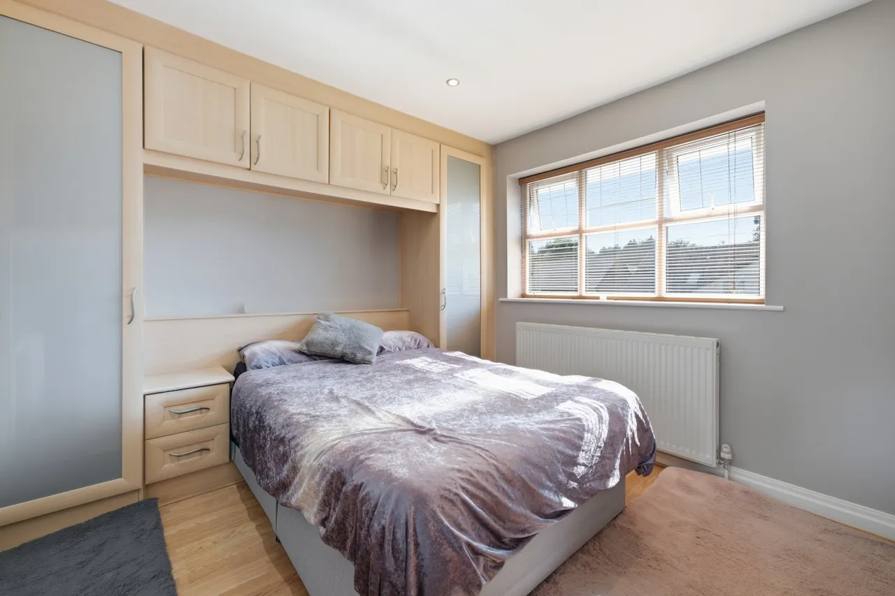 Barnhill Road, Prestwich, M25, photo 12