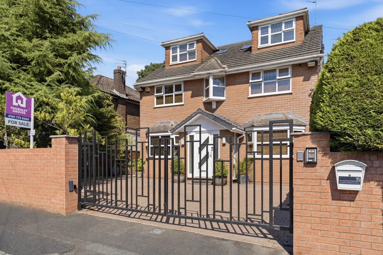7 bed house for sale, Barnhill Road, Prestwich, M25