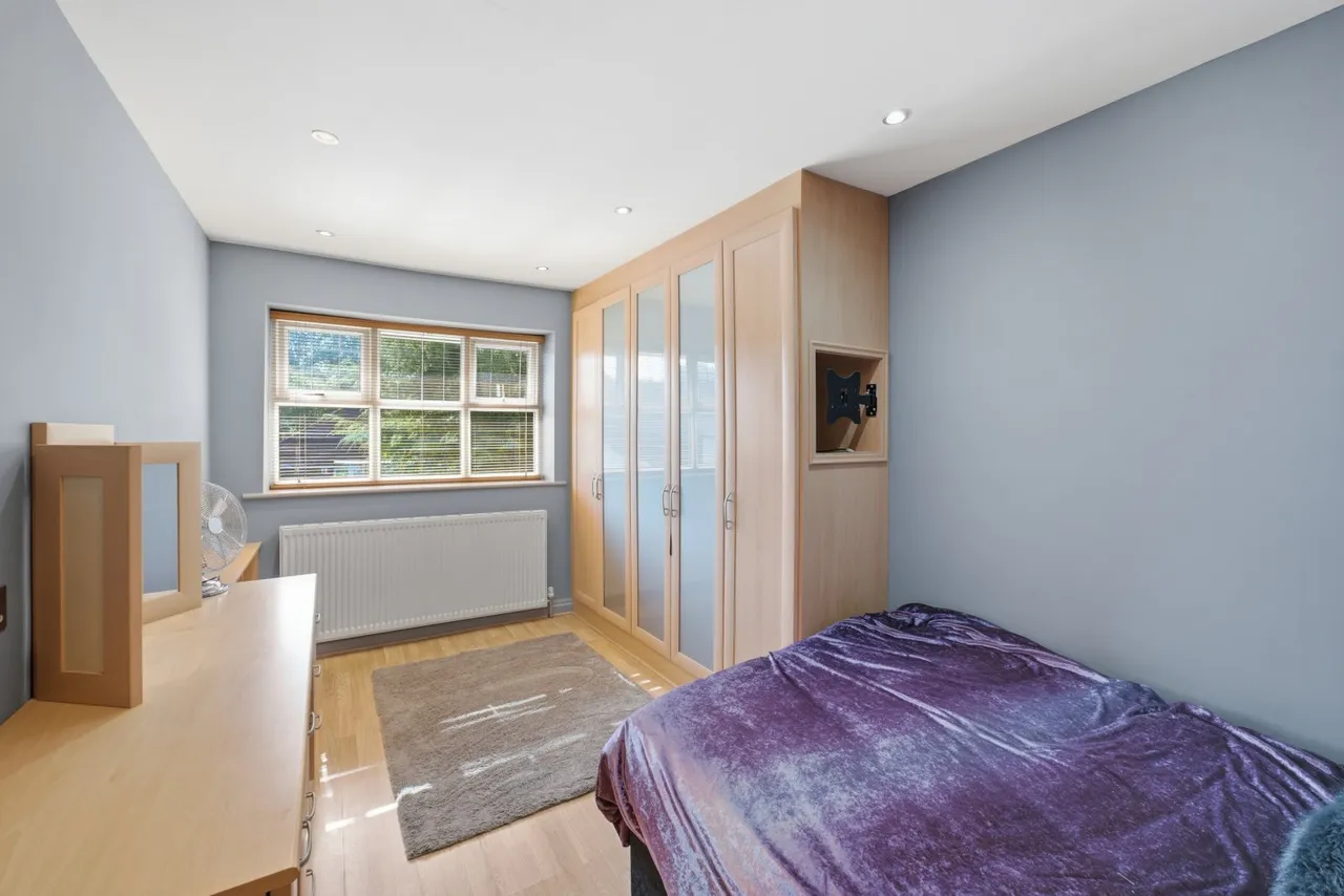 Barnhill Road, Prestwich, M25, photo 9