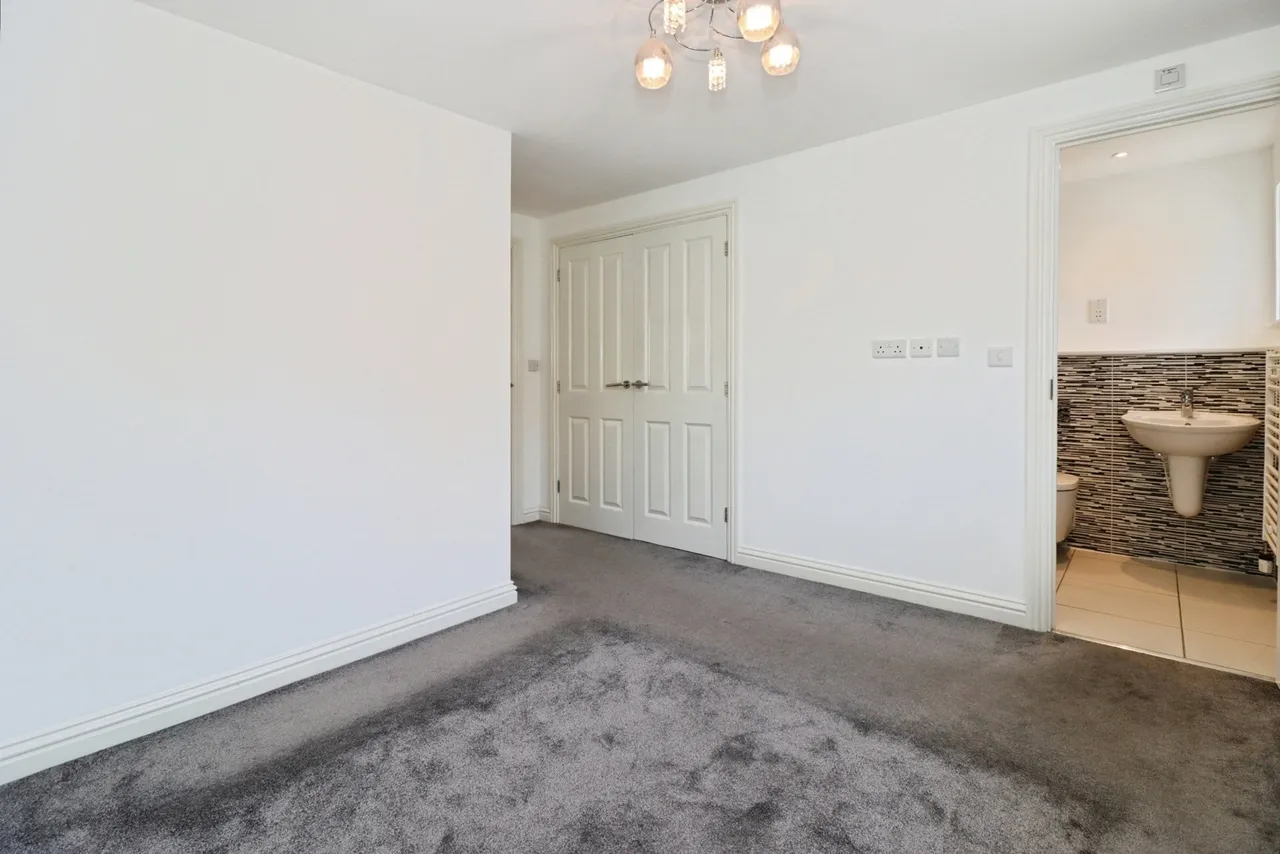 Elm Hayes Road, BRISTOL, Avon, BS34, photo 4