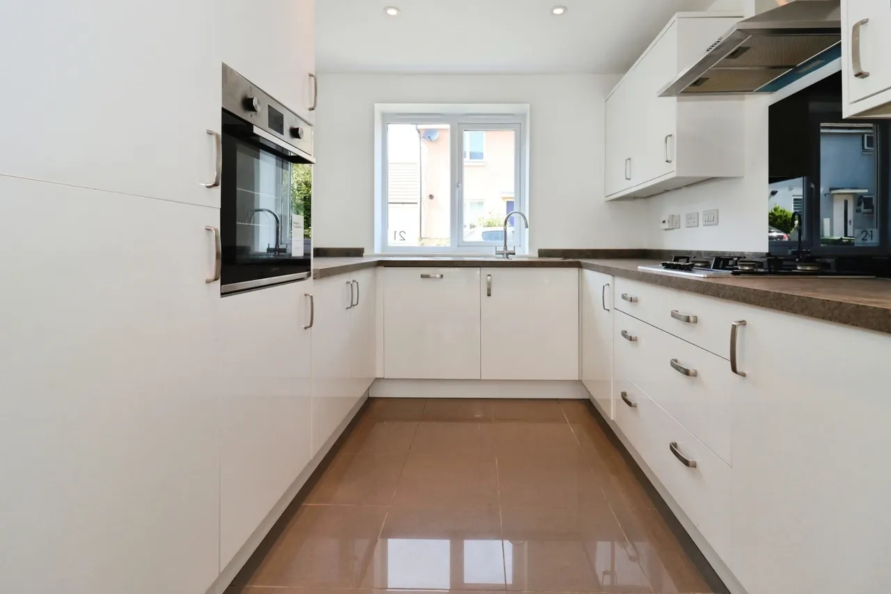 Elm Hayes Road, BRISTOL, Avon, BS34, photo 9