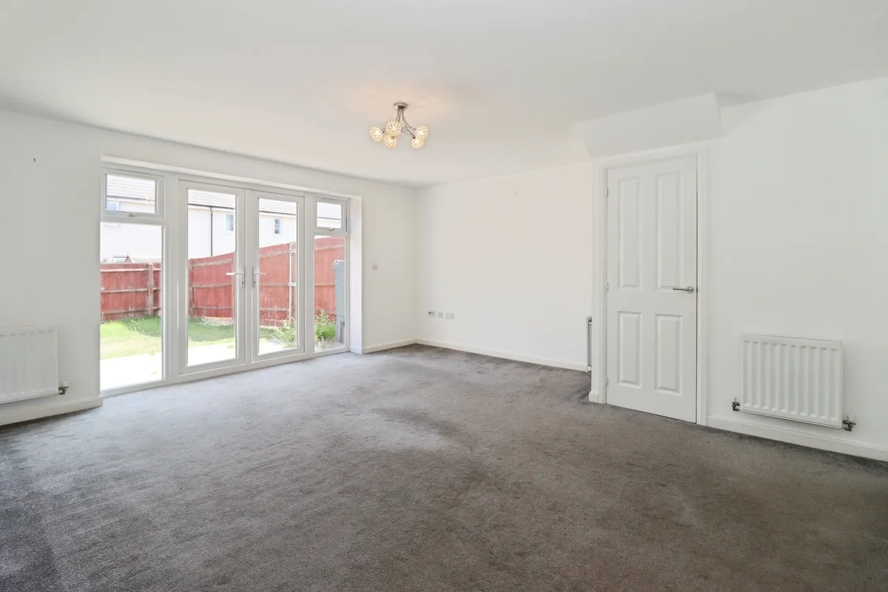 Elm Hayes Road, BRISTOL, Avon, BS34, photo 2