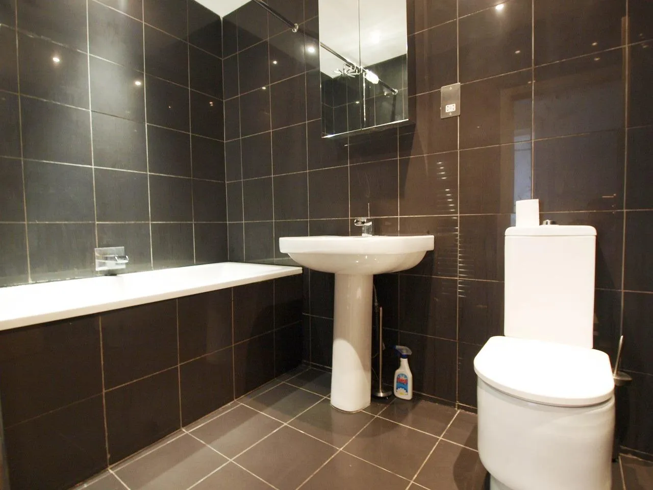 Hornsey Road, London, N19, photo 7