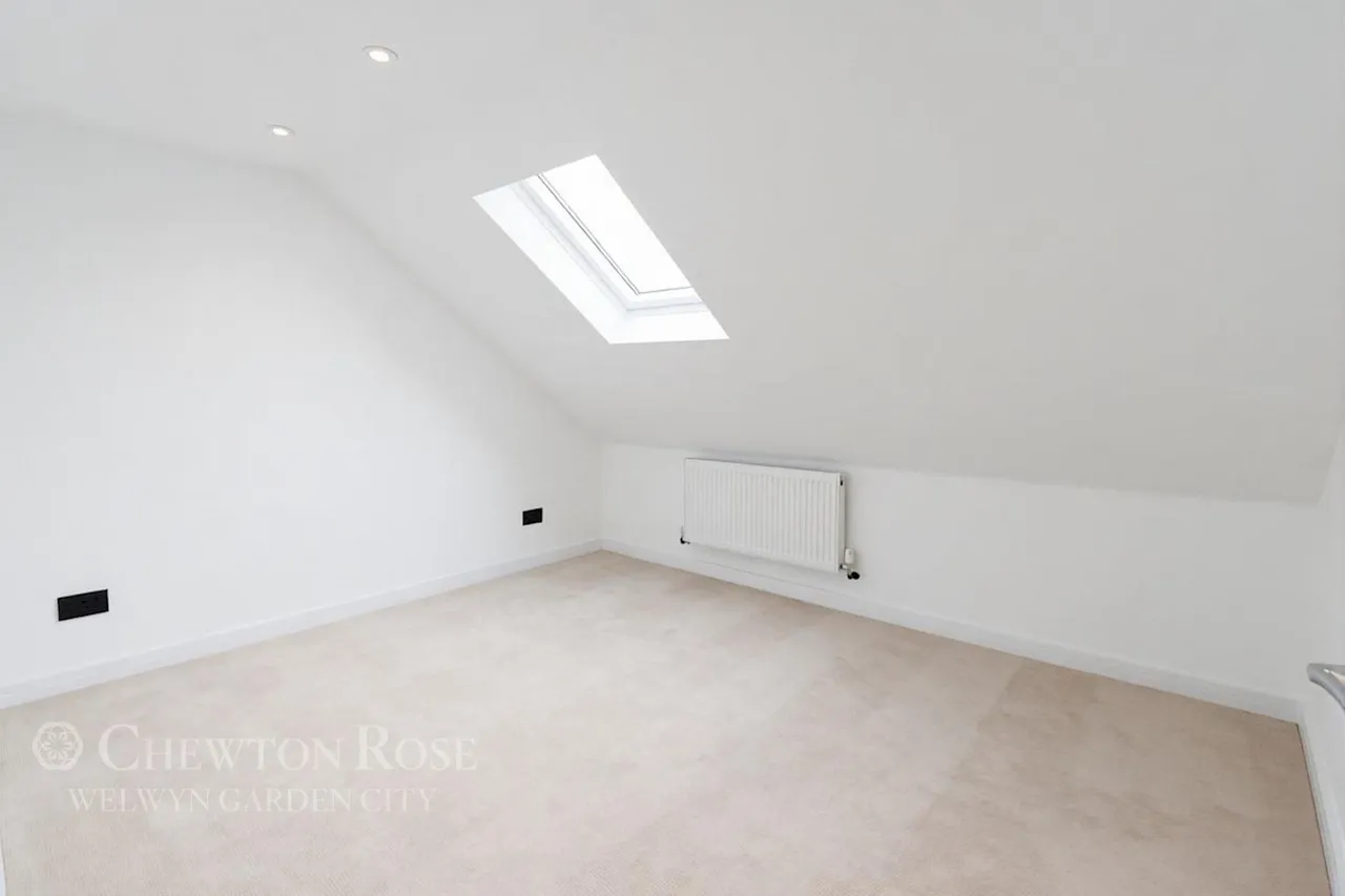 Skimpans Close, Hatfield, photo 34