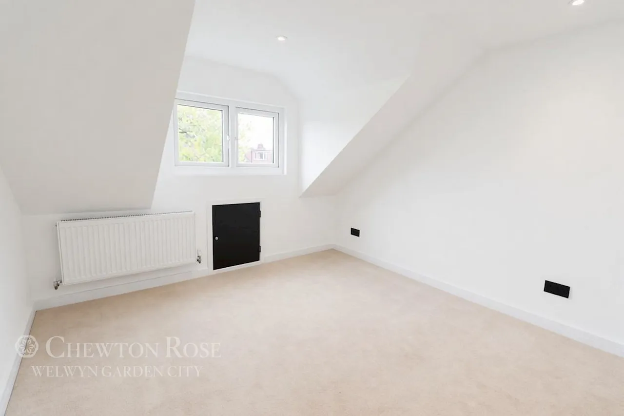 Skimpans Close, Hatfield, photo 30