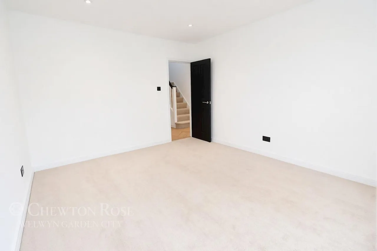 Skimpans Close, Hatfield, photo 20