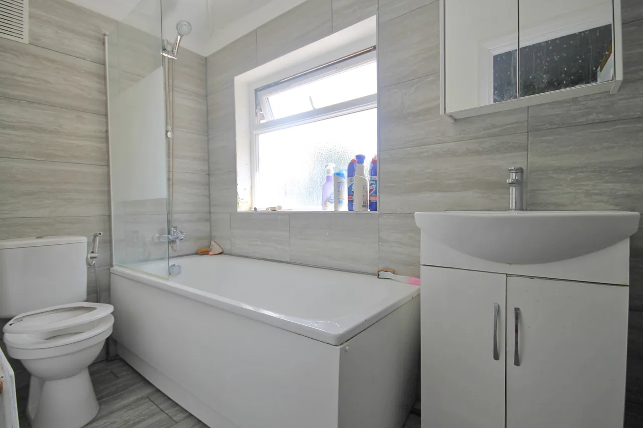 Costons Avenue, Greenford, UB6, photo 12