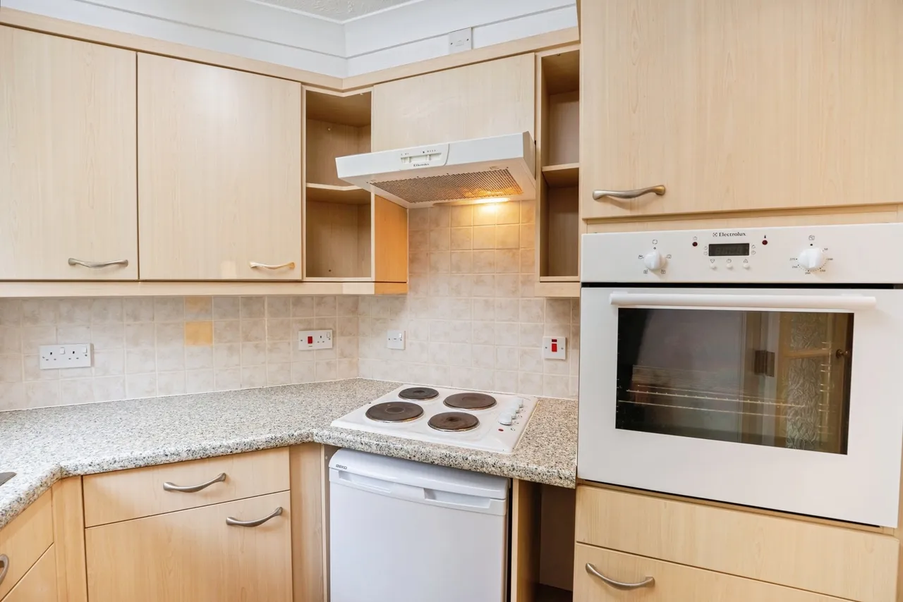 Metcalfe Drive, Romiley, SK6, photo 10