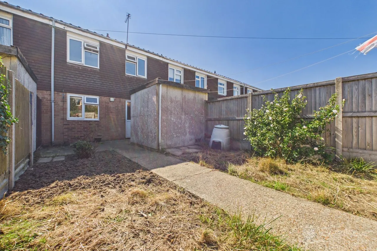 Dola Avenue, Deal, CT14, photo 2