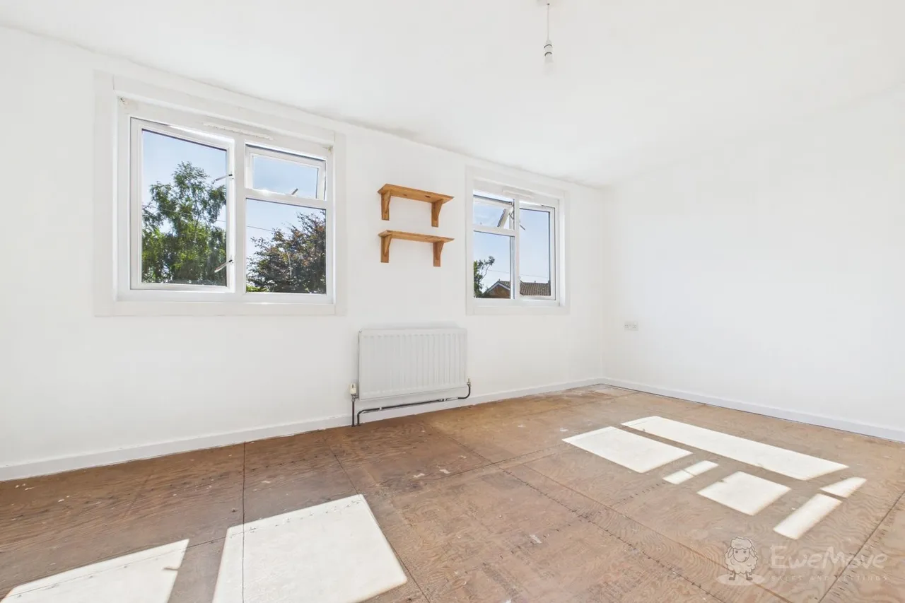 Dola Avenue, Deal, CT14, photo 12