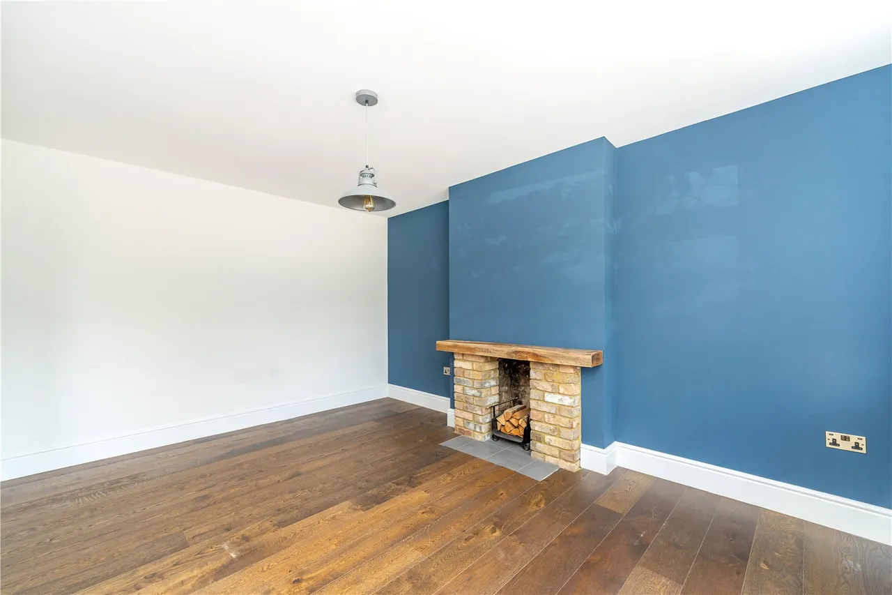 Cabrera Close, Virginia Water, GU25, photo 2