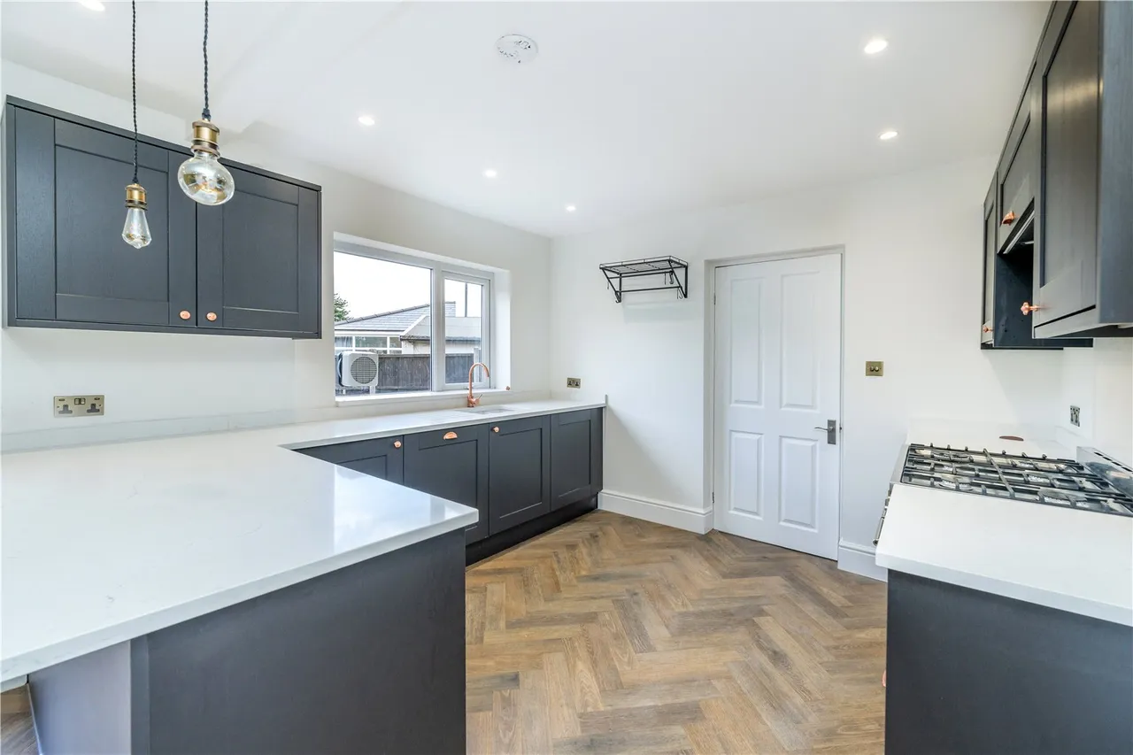 Cabrera Close, Virginia Water, GU25, photo 3