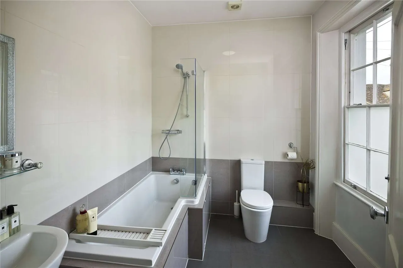 Sackville House, Sackville Street, Newmarket, Suffolk, CB8 8DX, photo 8