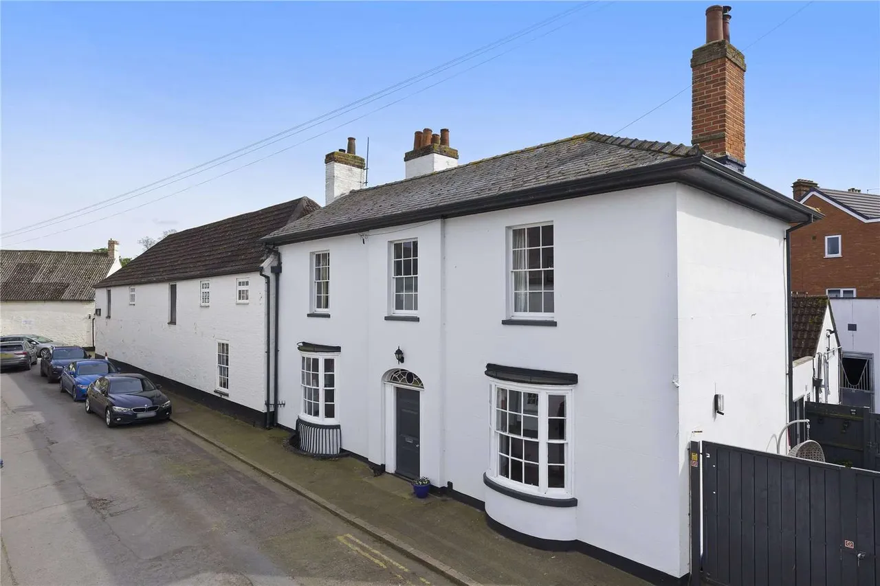 4 bed house for sale — Sackville House, Sackville Street, Newmarket, Suffolk, CB8 8DX