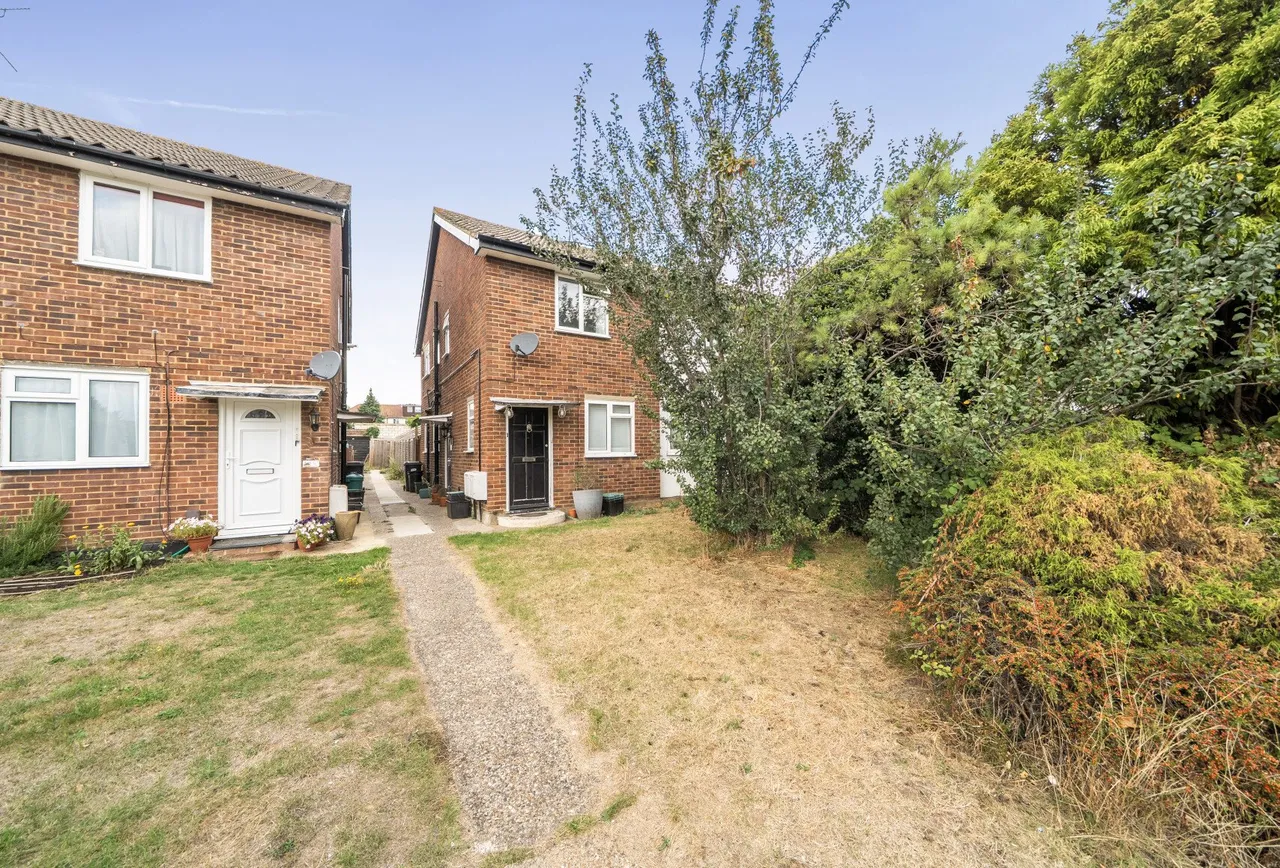 2 bed flat for sale — St Marys Close, Orpington, BR5 3AJ